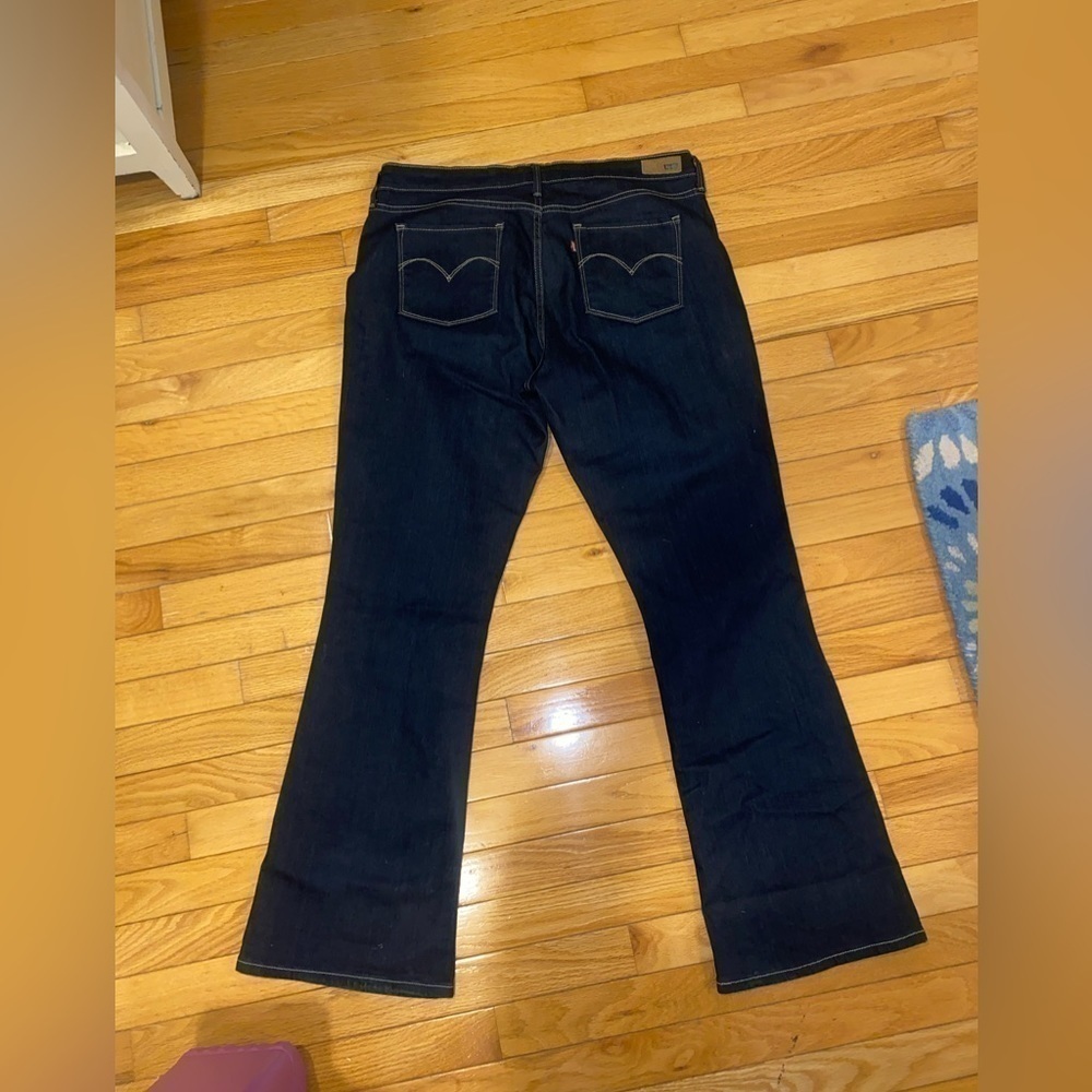 Levi Demi Curve Boot Cut - Picture 7 of 9